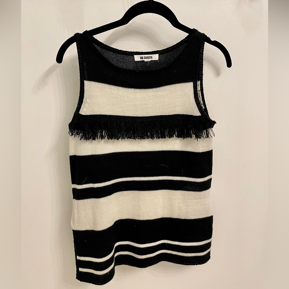 Cute Fringe Sweater Top -XS